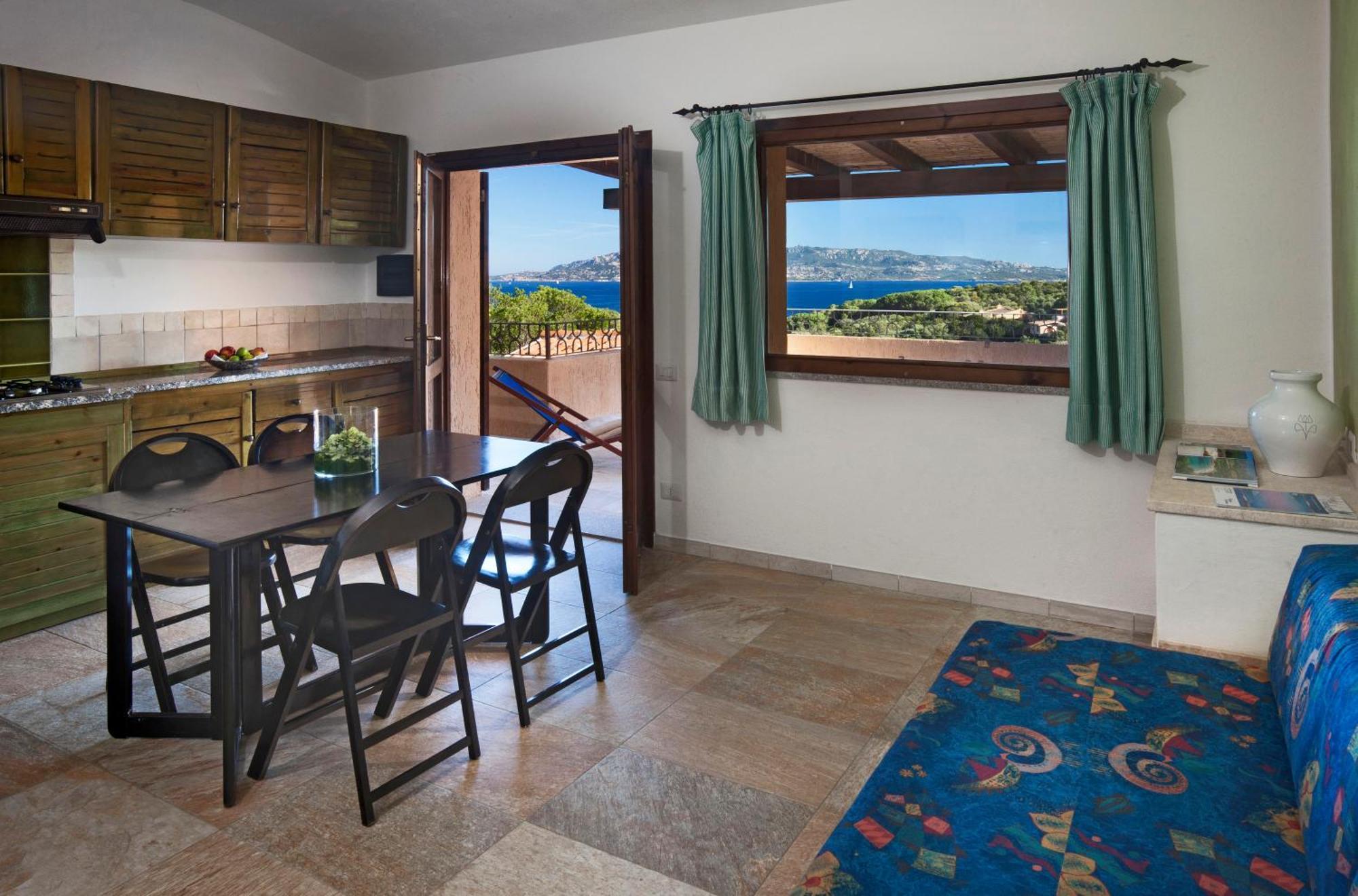 Appartamento con 2 Camere da Letto e Vista Mare